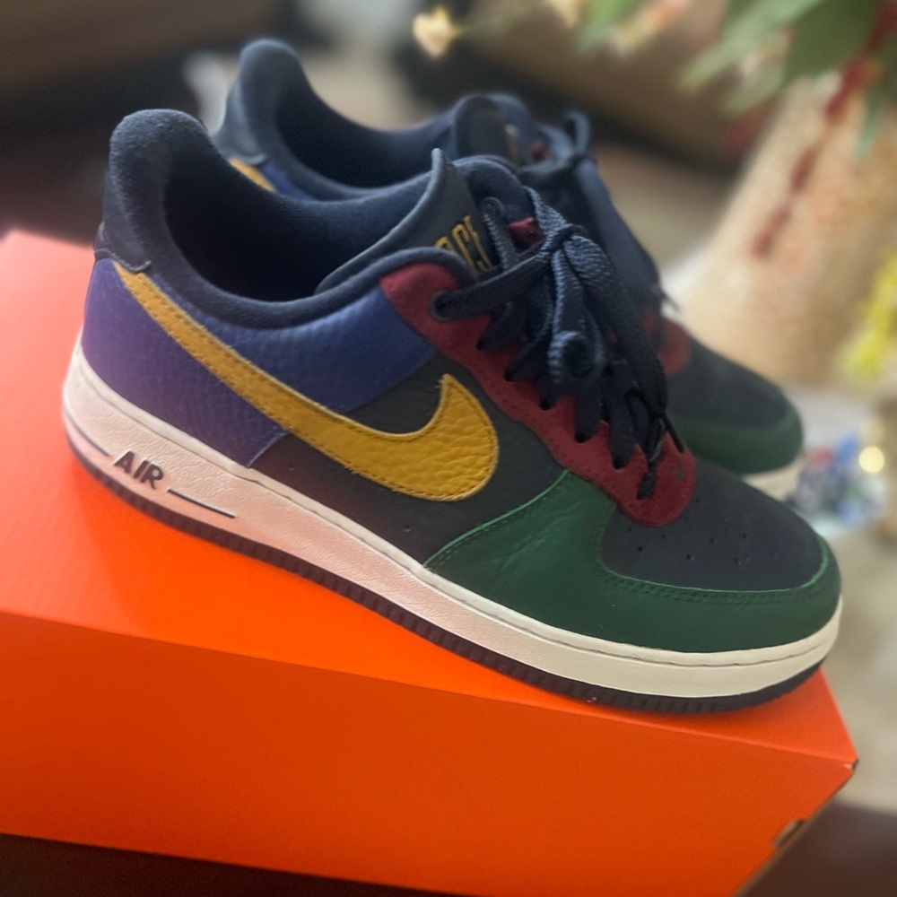 Nike Women Multicolor Sneakers 8.5